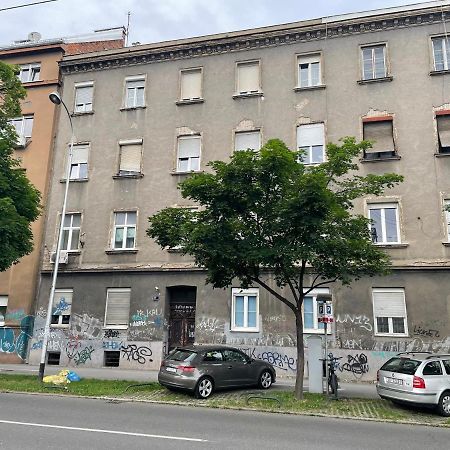 Charming And Cozy Apartment In Center Of Zagreb Bagian luar foto
